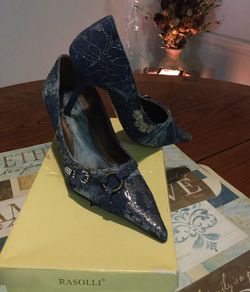 "Beautiful Blue High Heels!! 😘