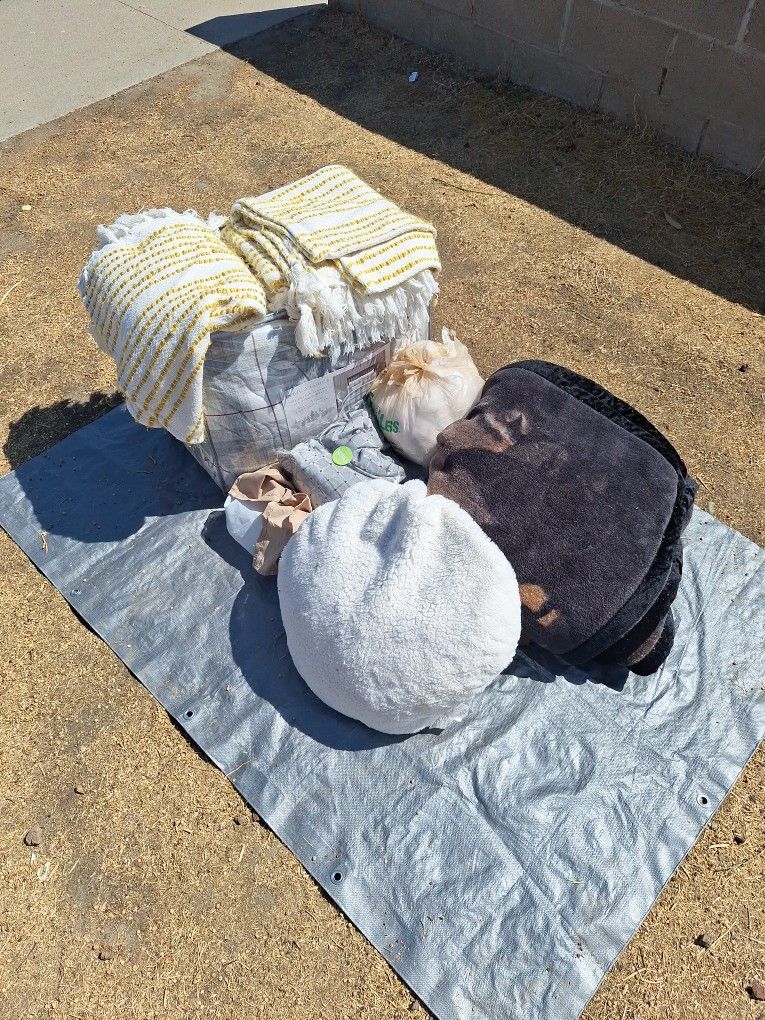 Blankets In Bulk