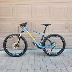 GIANT FATHOM 2 MOUNTAIN BIKE 27.5 INCH 2 X 10 DROPPER POST SEAT AIR SHOCK SETUP TUBELESS ( CHECK MY OTHER BIKES )