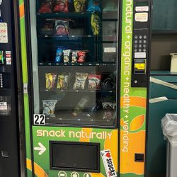 AMS 39 Sensit 2 Combo  Vending Machine Refrigerated 