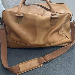 Stylish and durable tan leather men's bag, 