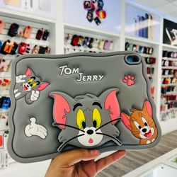 iPad A16 128gb WiFi (cases available)