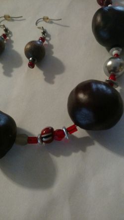 OSU necklace and earrings buckeys