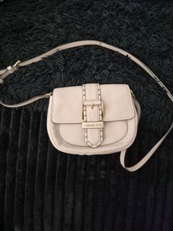 Michael Kors crossbody (Great for back to school)