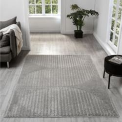 8/10 Brand New Modern Gray Rug Holiday 