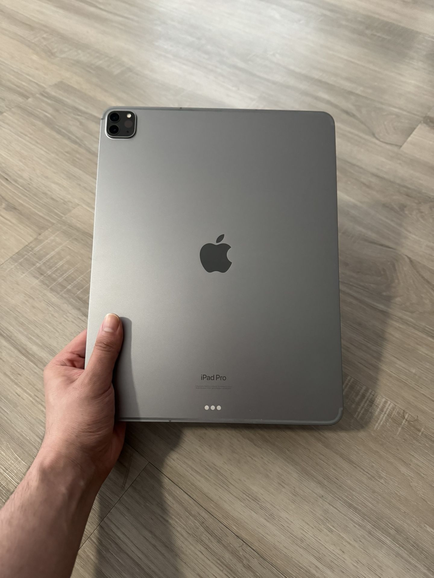 Unlocked iPad Pro 12.9 inch 6th Generation