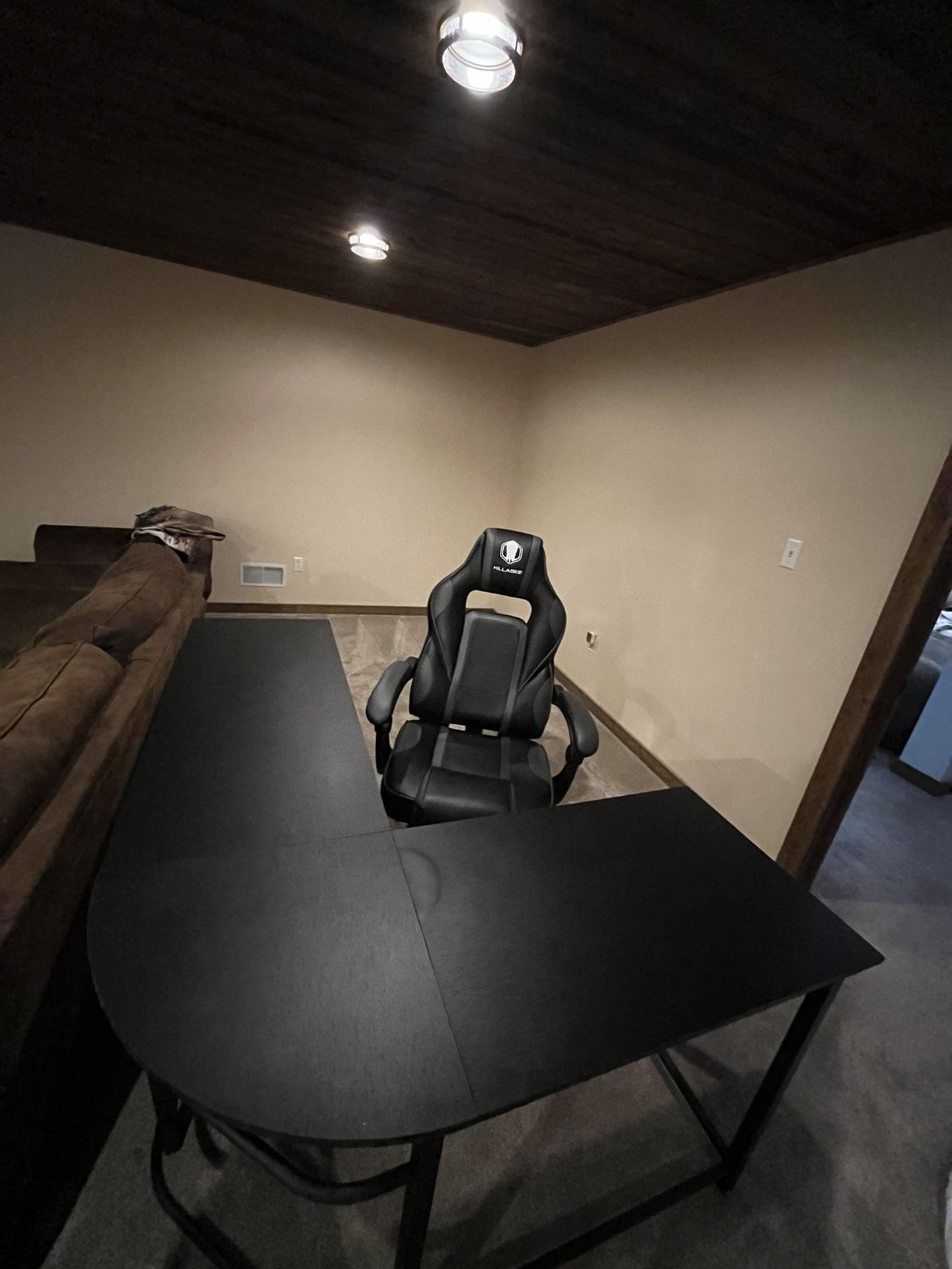 L-Shaped Desk And Killabee Gaming Chair 