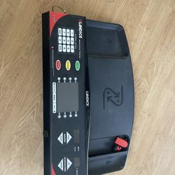 LandiceL8 Treadmill 