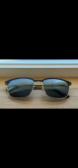 Raybans sunglasses