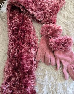 Scarf & Gloves