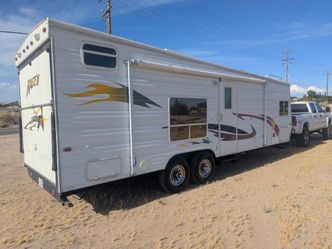 29 ft Ragen Toy Hauler
