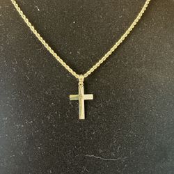 10kt Yellow Gold Cross Pendant With Rope Chain 18”