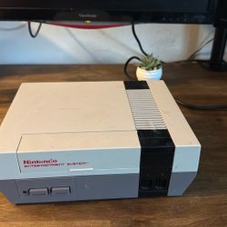 Nintendo entertainment system 1983