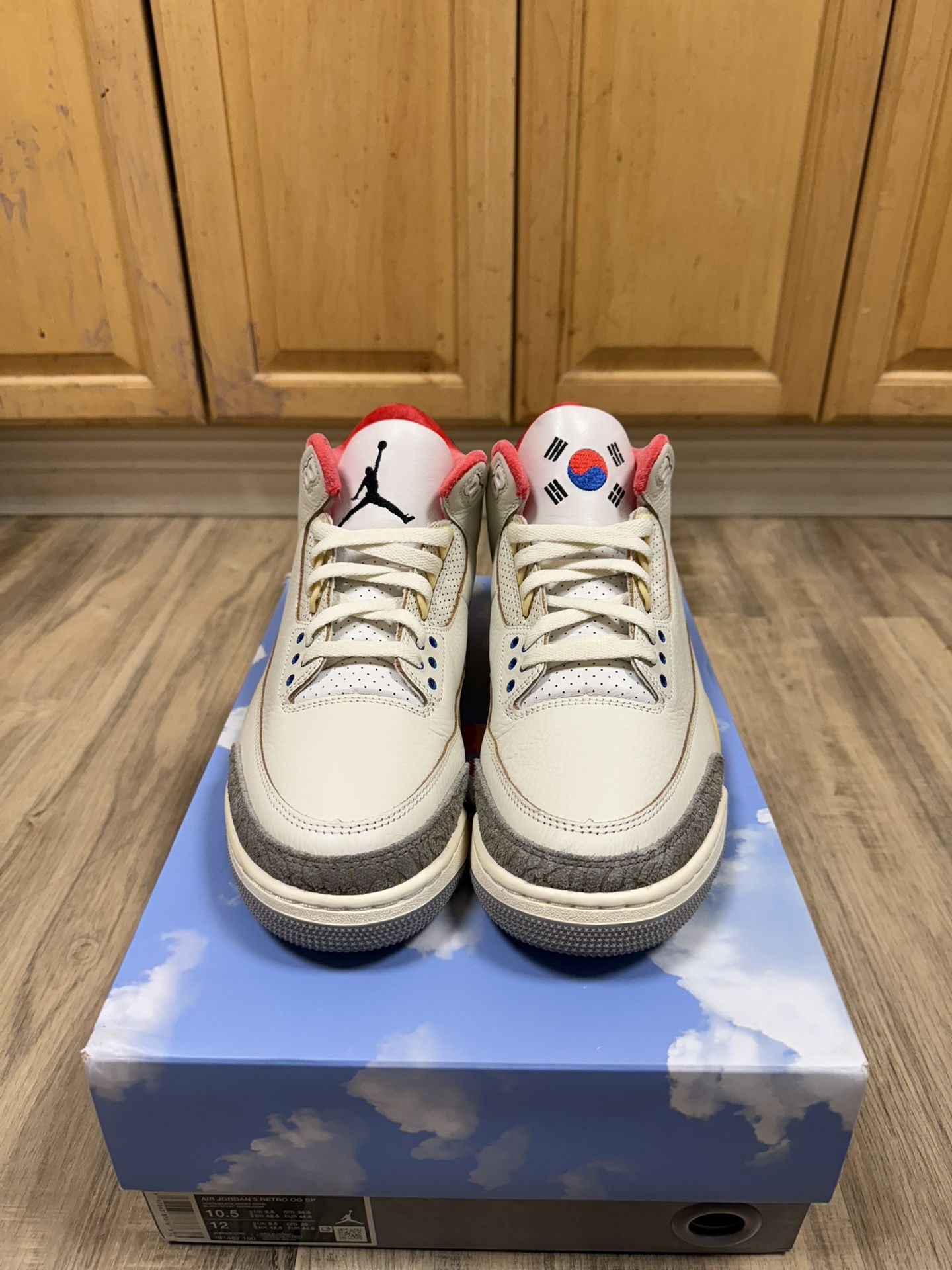 Jordan 3 Retro Seoul 2.0 Size 10.5M