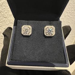New Moissanite 10H10A Earrings 2CT（1CT *2 ）18K White Gold Plated Sterling Silver