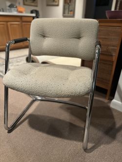 Extra Wide Office Desk Chair 