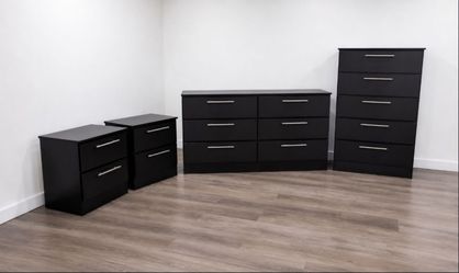 Dresser, Chest And 2 Nightstands - Cómoda, Gavetero y 2 Mesitas de noche