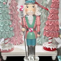 PASTEL CHRISTMAS NUTCRACKER NWT 18IN