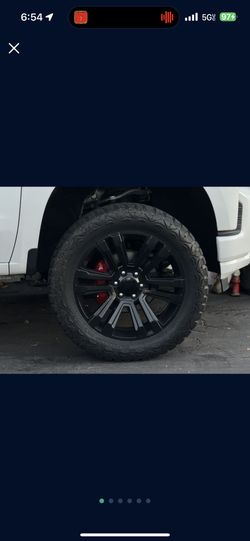 Silverado & GMC wheels 22” 35x12.5