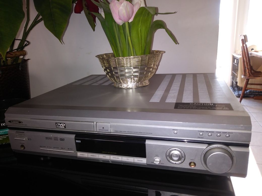 Stereo DVD CD receiver