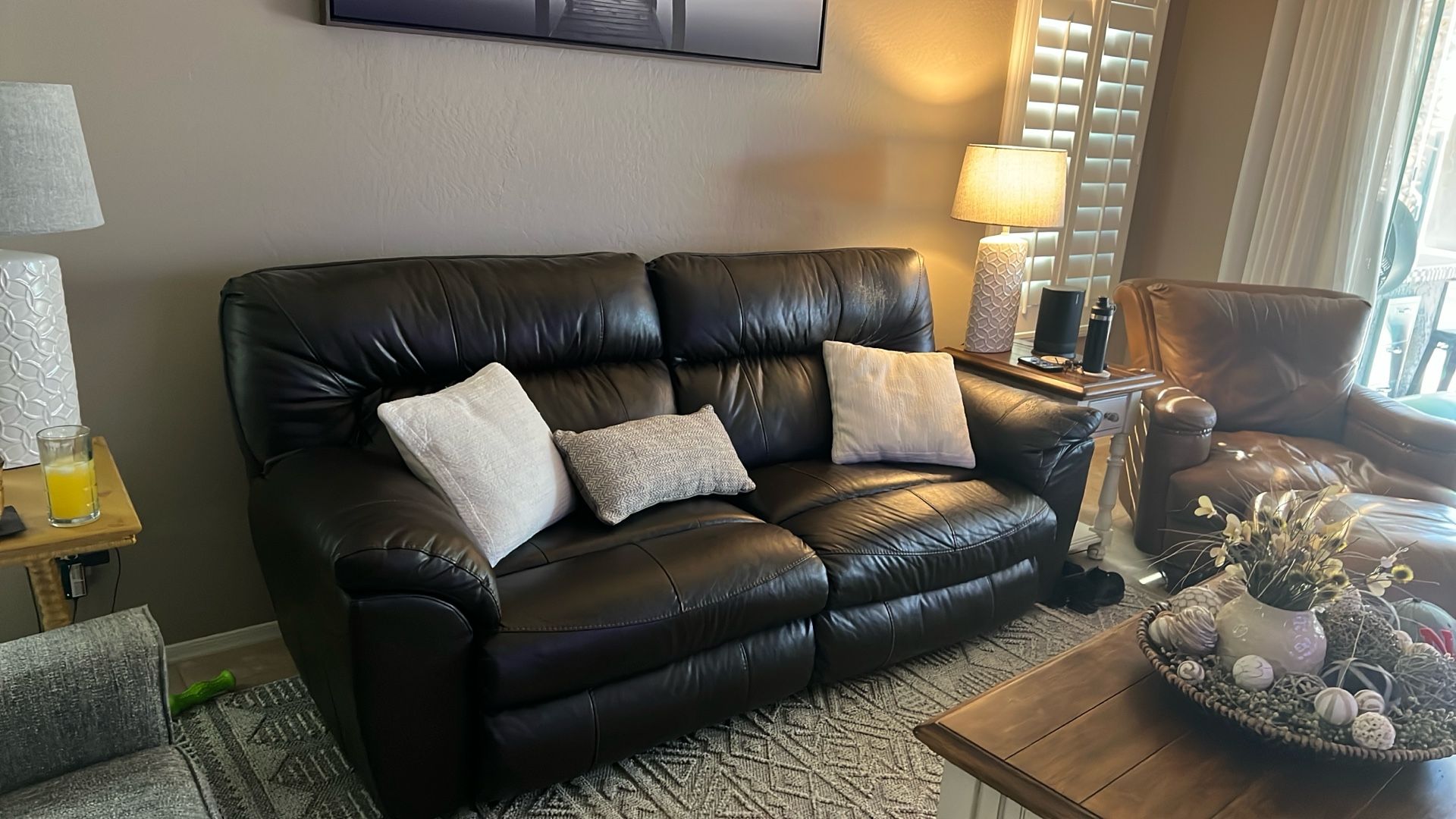 Power recliner sofa