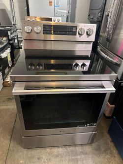 New LG Stainless Steel Smooth Top Range