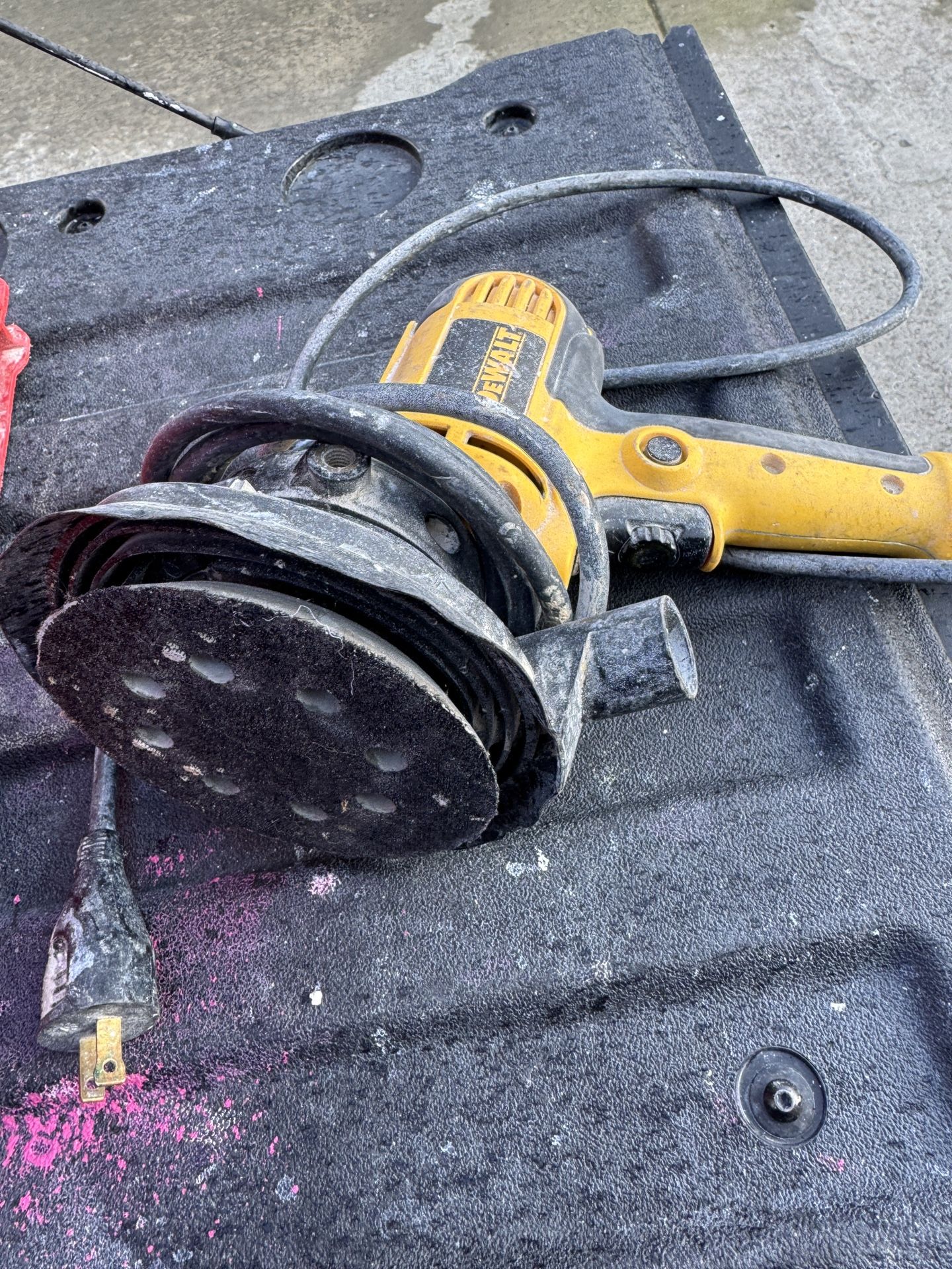 dewalt corded oscillating sander.