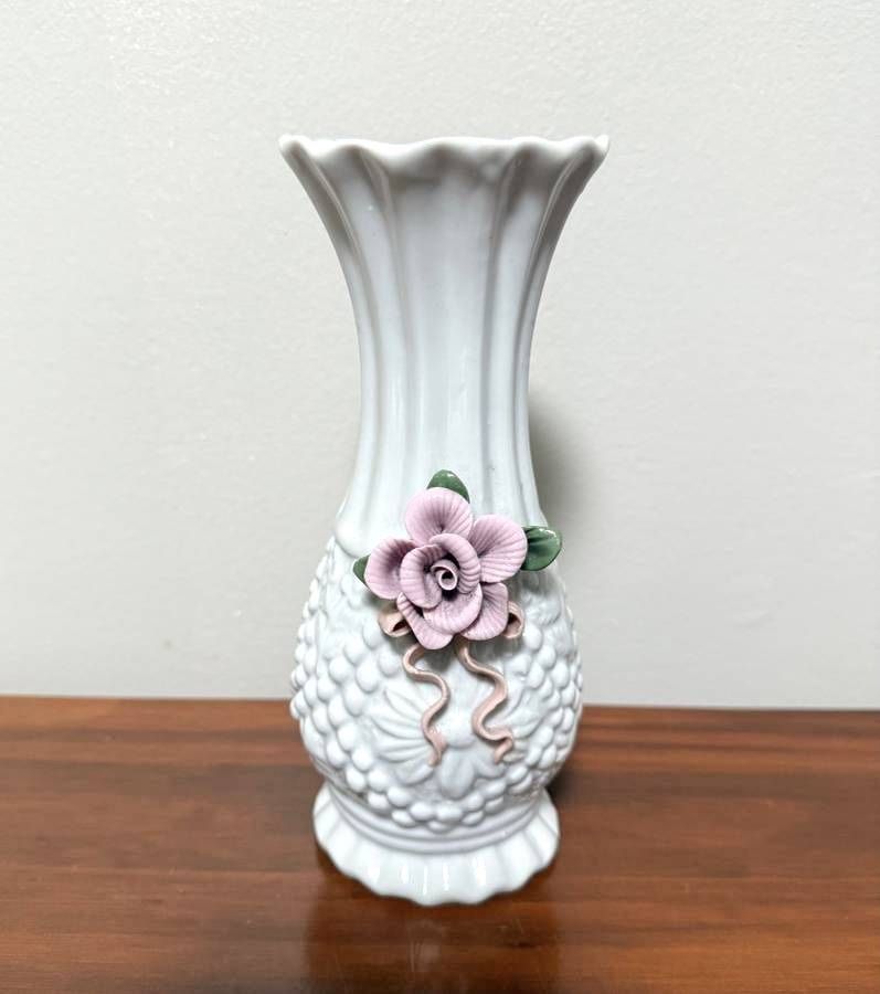 Vintage Antique Sophia Ann Milk Glass Hobnail Romantic Floral Porcelain Decorative Flower Vase