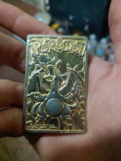 Charizard 23kt gold plated card