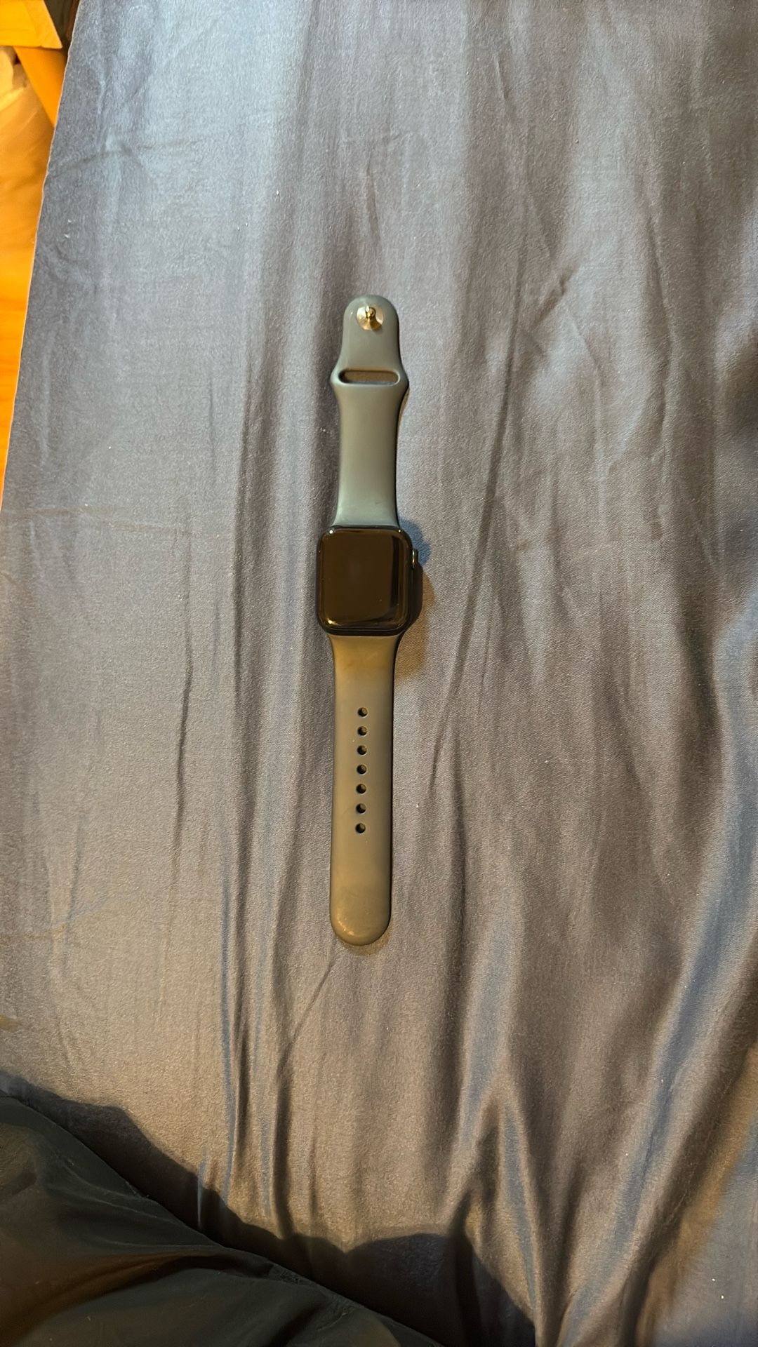 Apple Watch SE 40 MM Aluminum Case