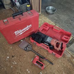 Milwaukee tools 