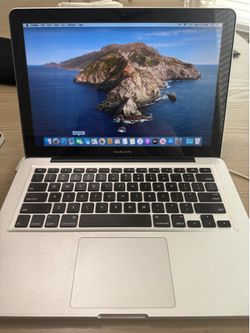 Mid 2012 Apple Mac Book Pro w charger and Sleeve