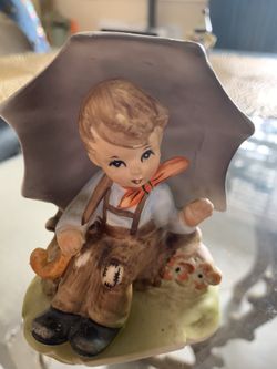 Vintage Pair Little Boy And Girl With Umbrella’s