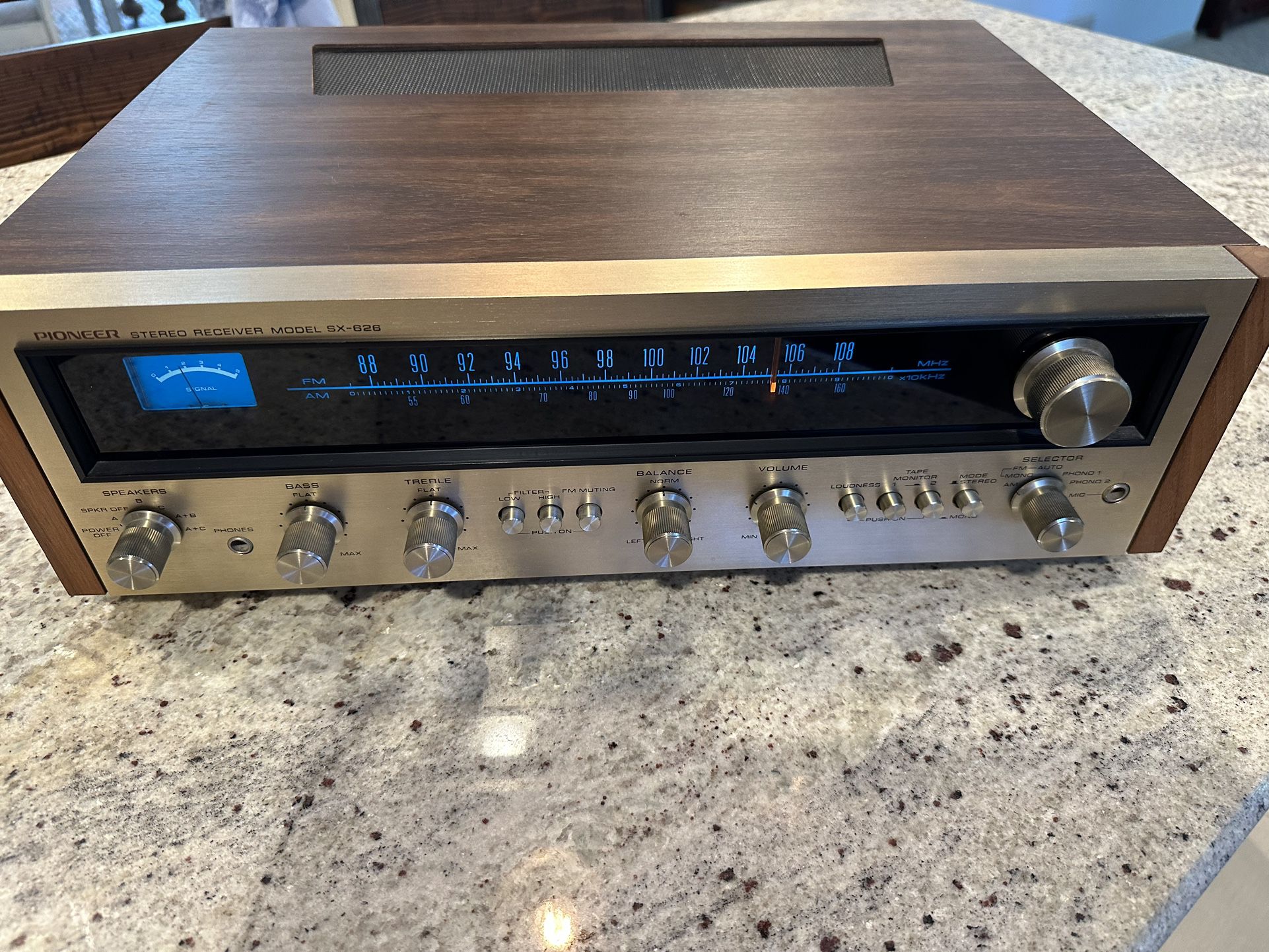 Vintage Pioneer Stereo Receiver SX-626