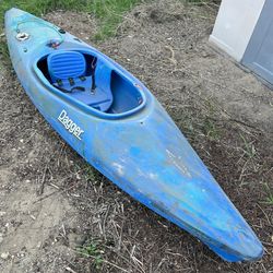 Dagger zydeco 9'2" white water kayak