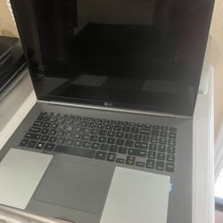 Lg GRAM Laptop 17”