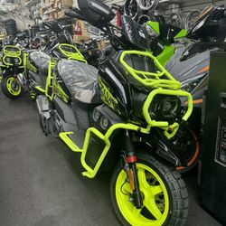 Brand New Tank 200cc Gas Moped 
