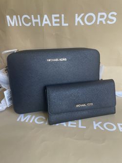 Michael Kors Crossbody Purse With Matching Trifold Wallet 👌🏻Brand New 💯 Authentic !!!