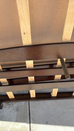 Full size bed frame, excellent condition