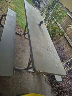 Metal picnic table