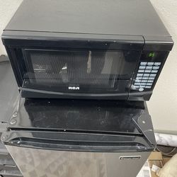 RCA Microwave Oven