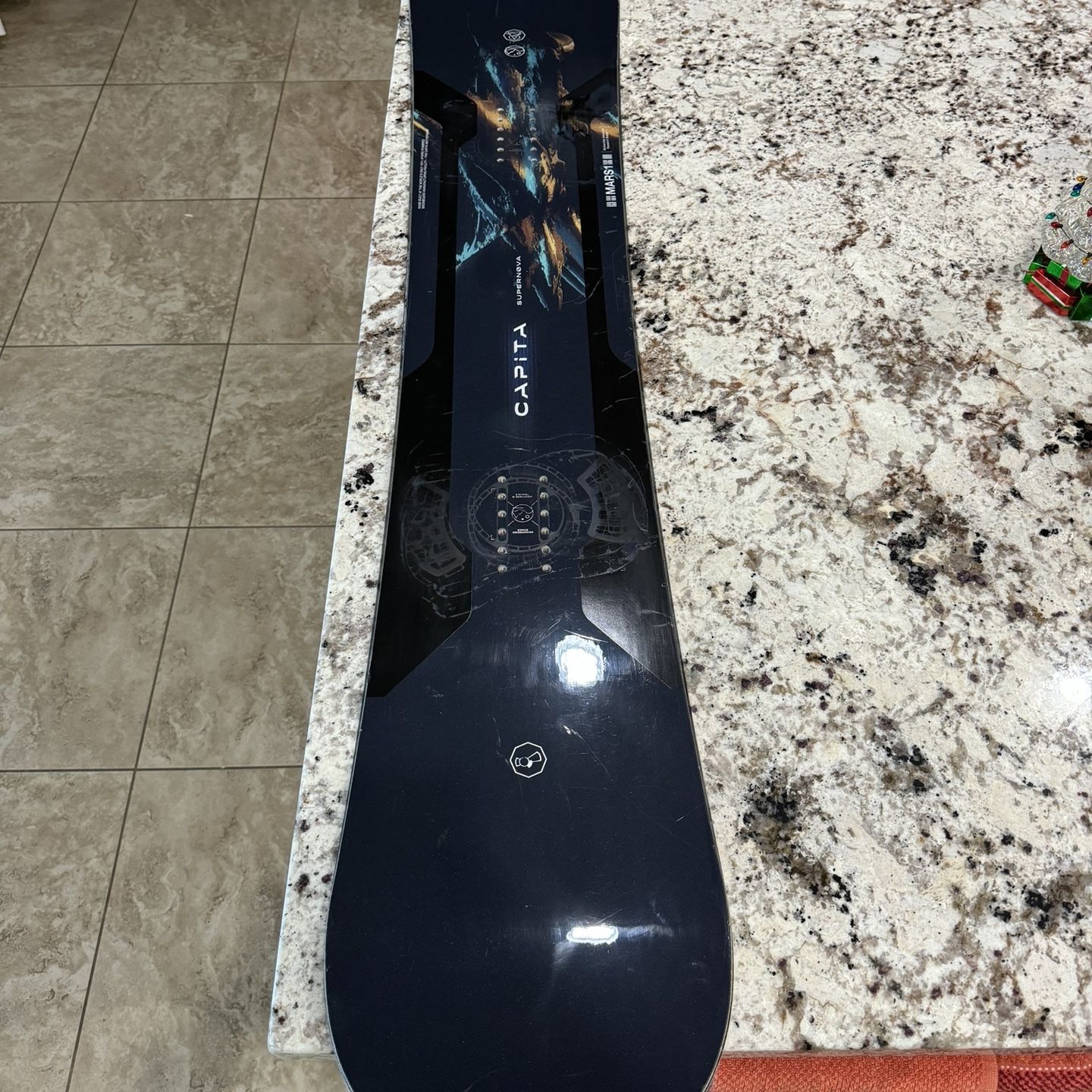 2019 capita snowboard 2023 BIRDS OF A FEATHER Womens It hits the bullseye for all mountain versatility with a freestyle friendly shape you can take in and out of the park on a whim Capita Mercury 2019 On The
