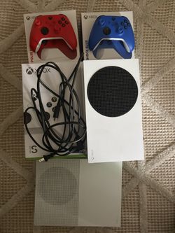 Xbox Series S And Xbox One S Bundle 