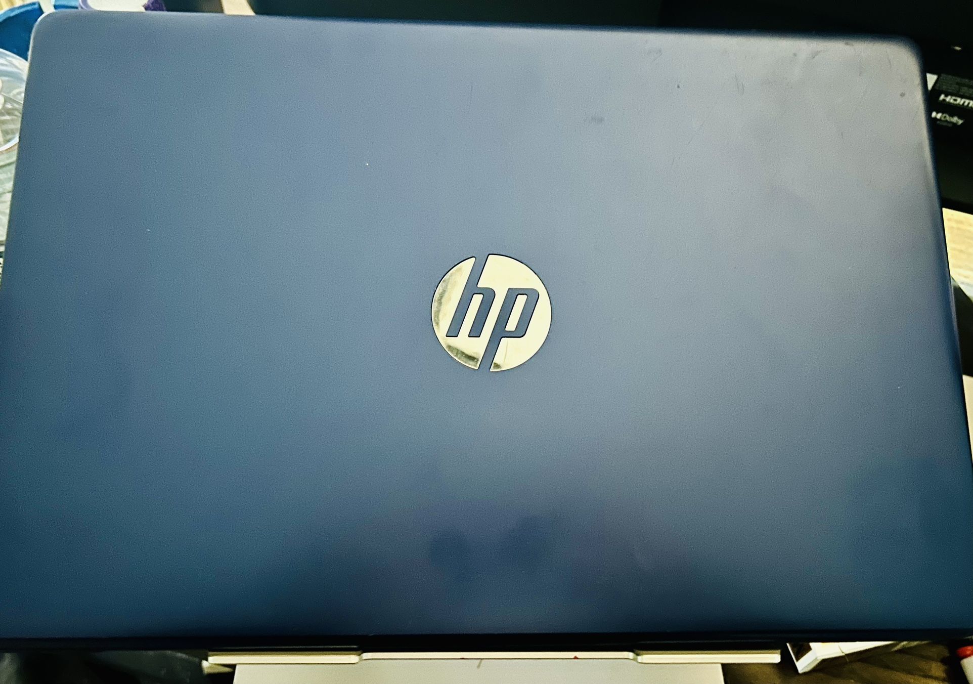 HP Stream Laptop and Laptop Stand 