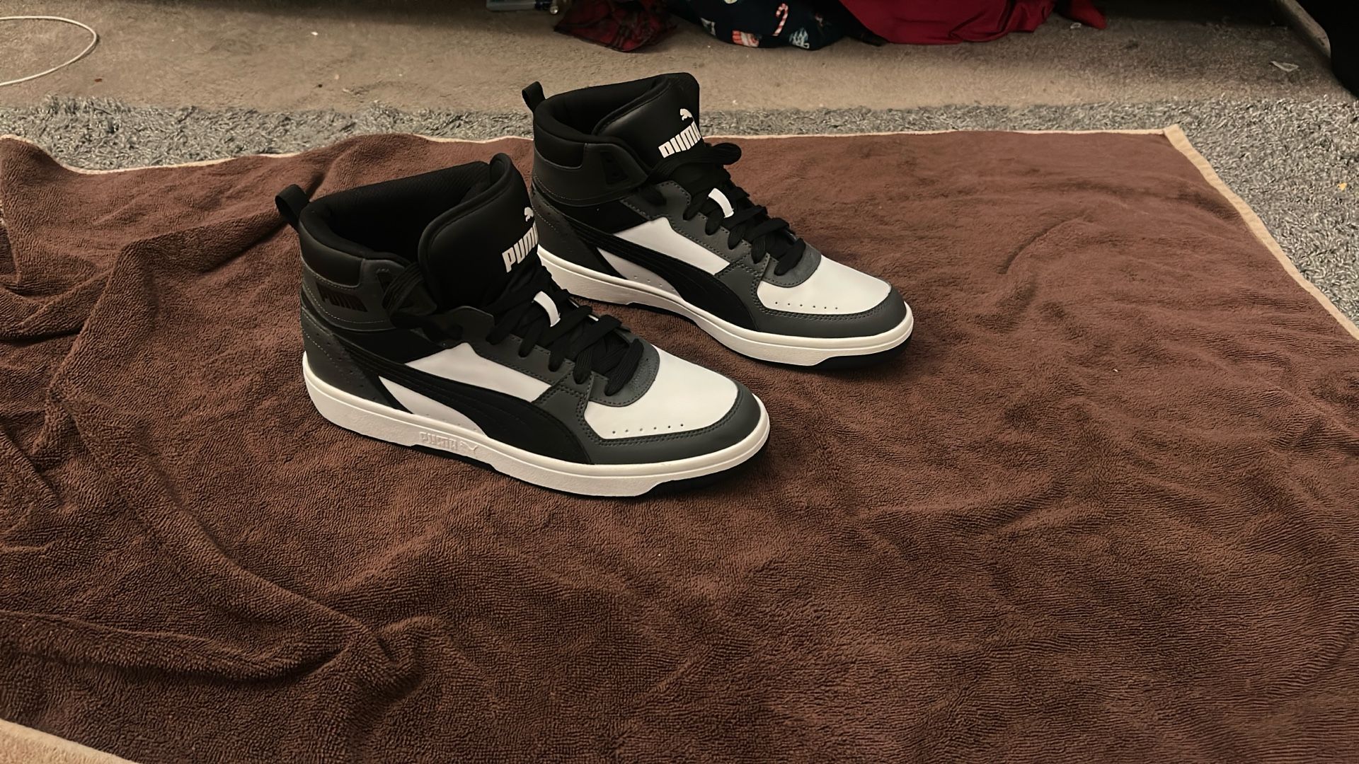 Brand New Puma Basketball Shoes (10.5)