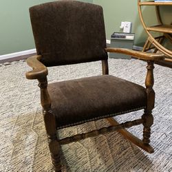 *ANTIQUE* Solid Walnut Rocking Chair