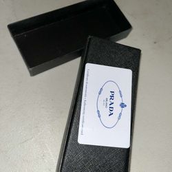 Prada Sunglasses Used As New 