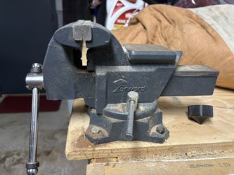Bench Vise
