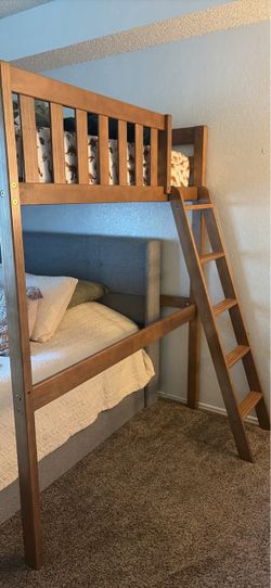 Full size bed frame loft