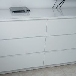 Drawer dresser 